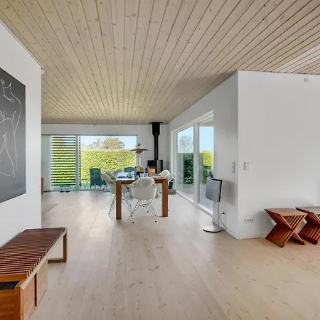 Stubbekobing With Fireplace I בית נופש *