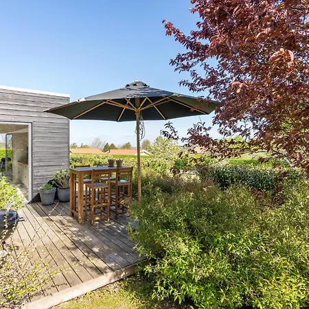 Beautiful In Stubbekobing With Kitchen Holiday home Ore